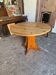 Table ronde pliante en pin – Esprit montagne chic