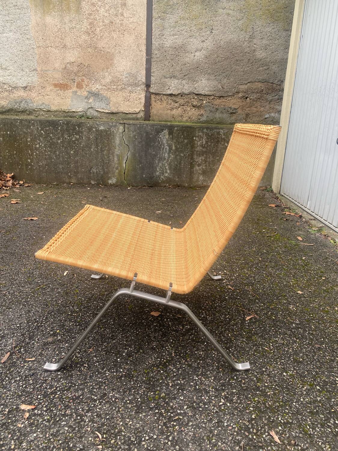 8 fauteuils Pk22 de Poul Kjaerholm , signé Fritz Hansen
