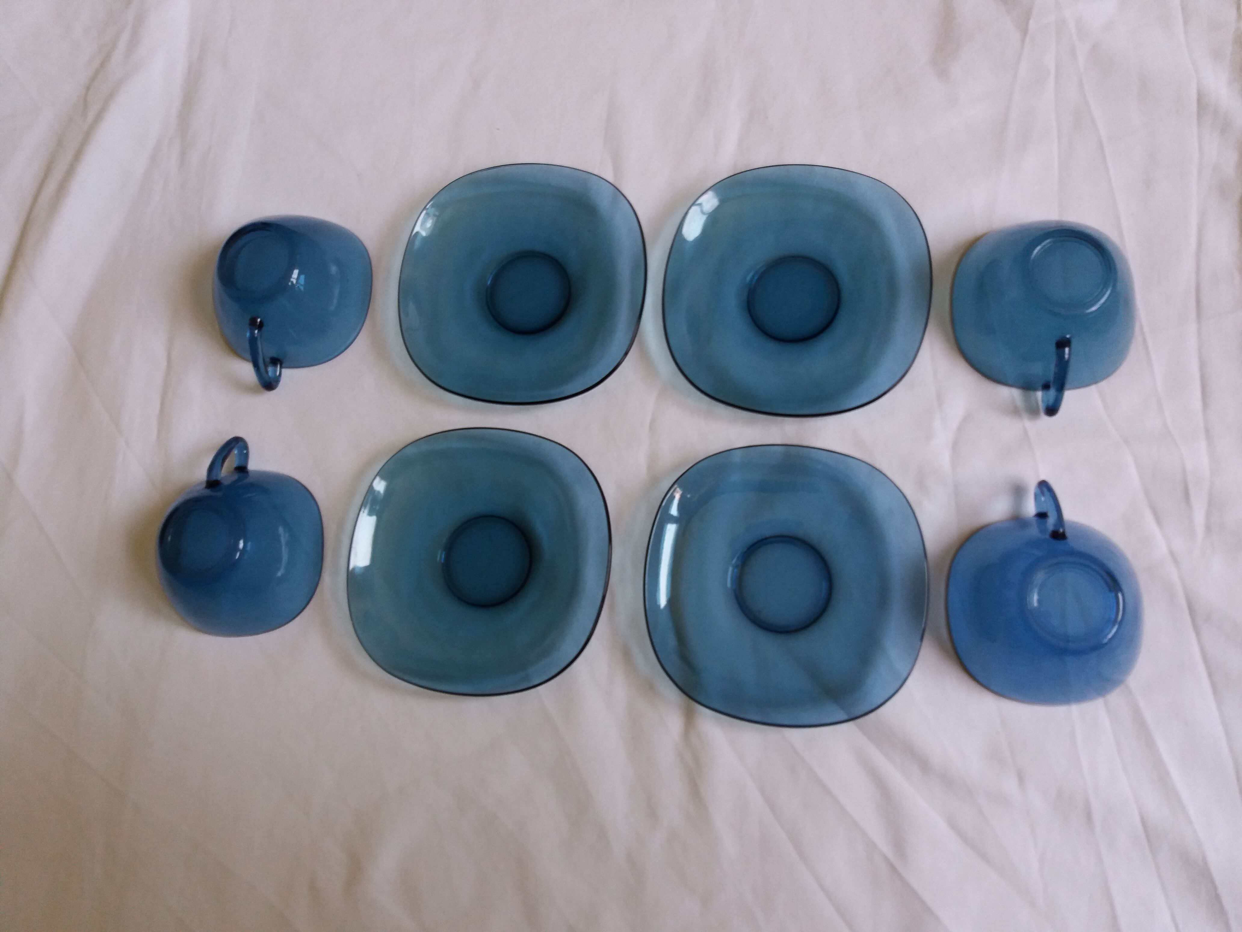 Set of Vereco cups and saucer