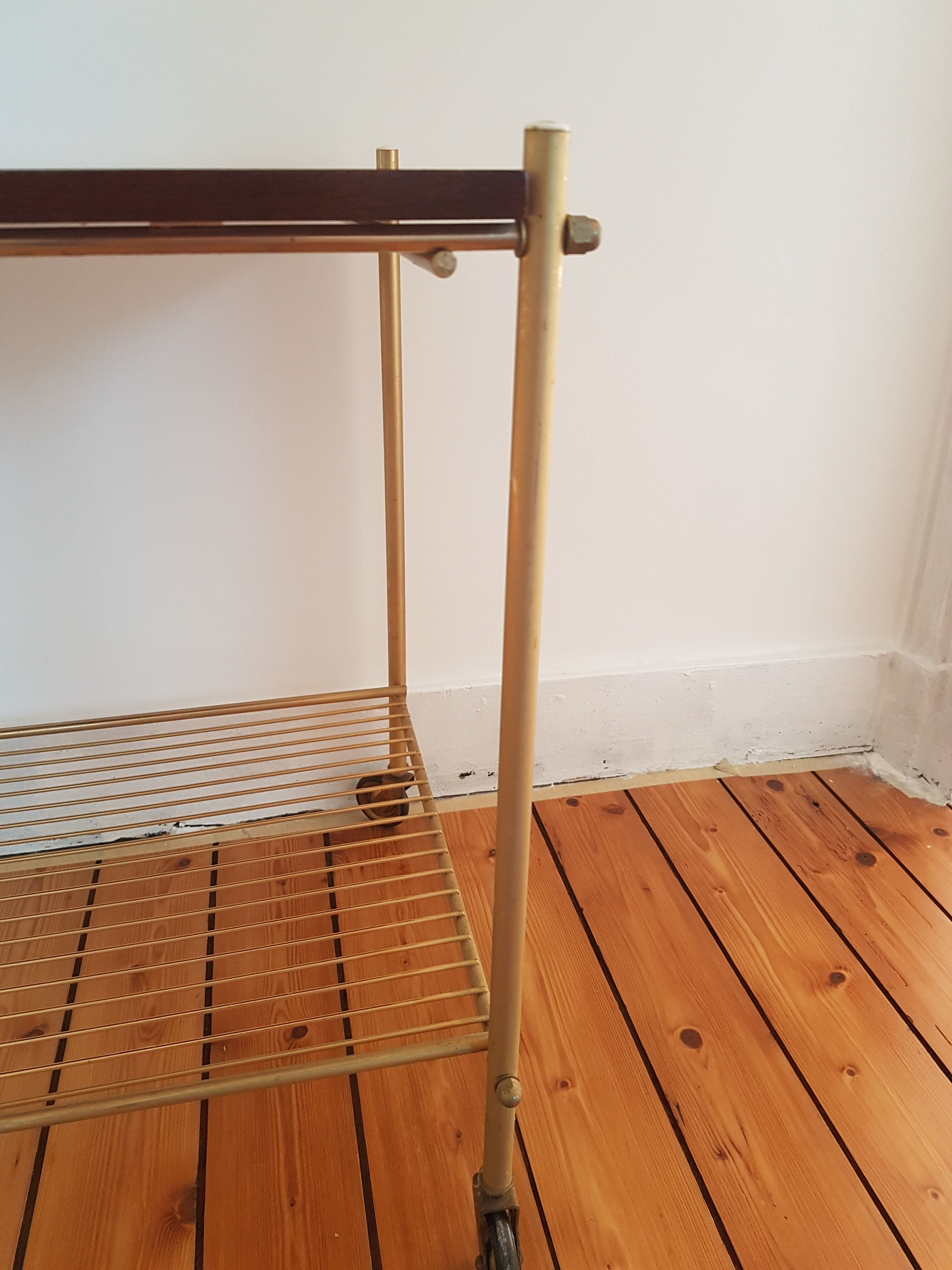 Vinyl door booster table