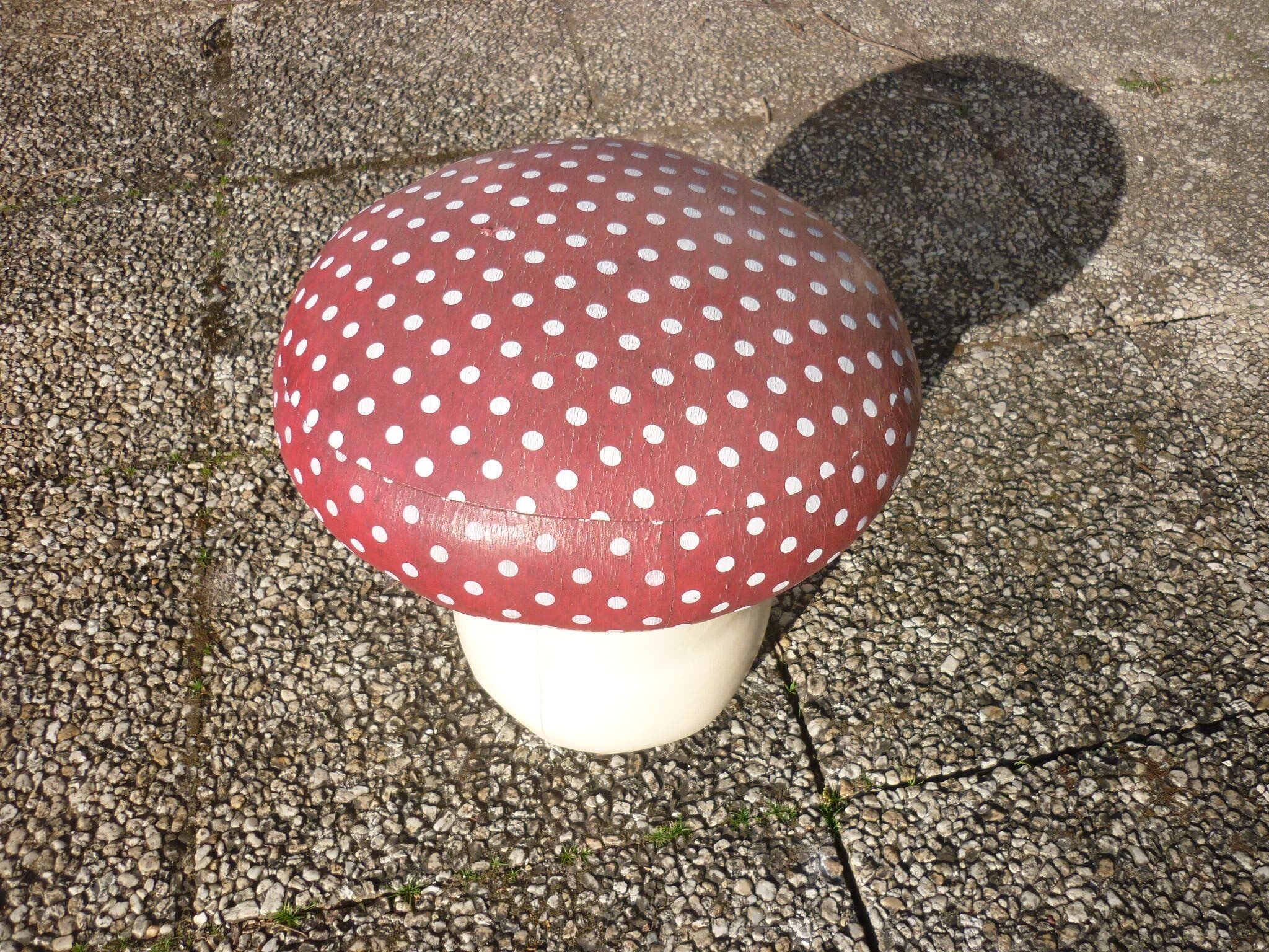 Tabouret pouf champignon pour enfant