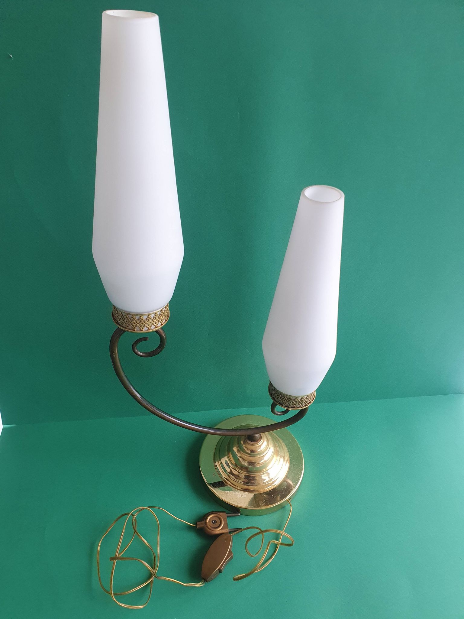Lampe de table à poser grande double éclairage opaline vintage