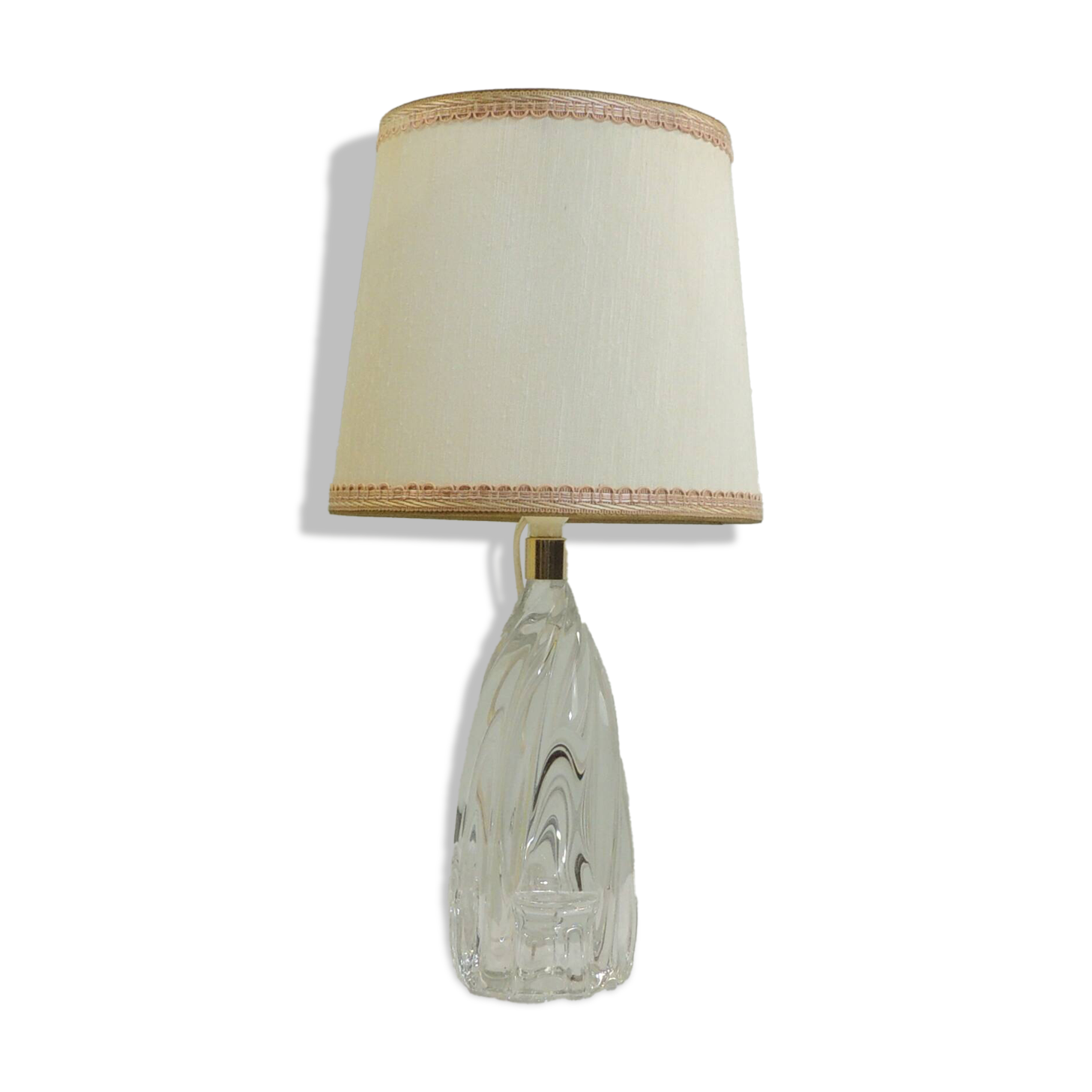 Vintage crystal lamp from the 70s – sculpted base – small table lamp