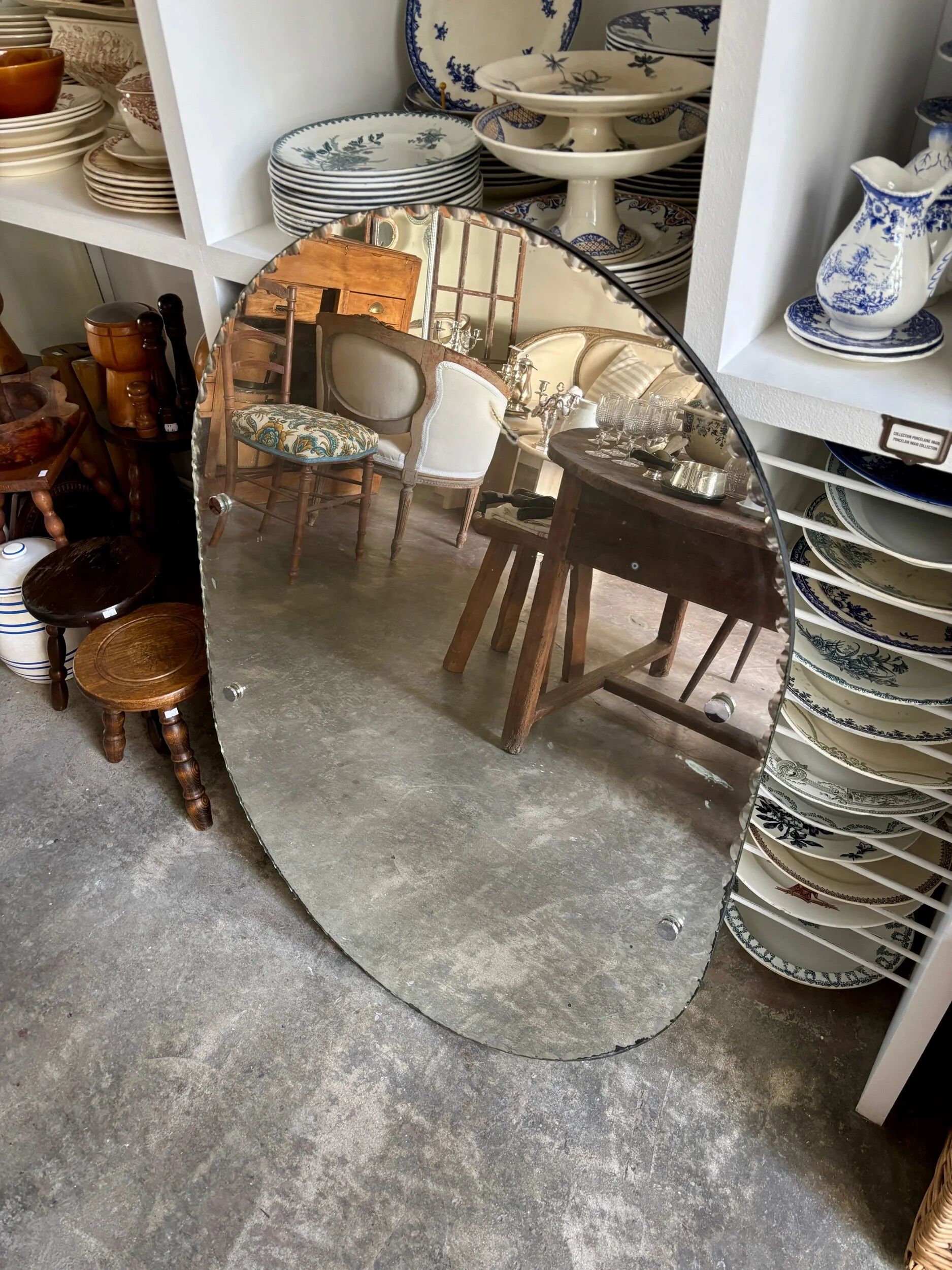 Bevelled oblong mirror ⌀ 110 x 81 cm