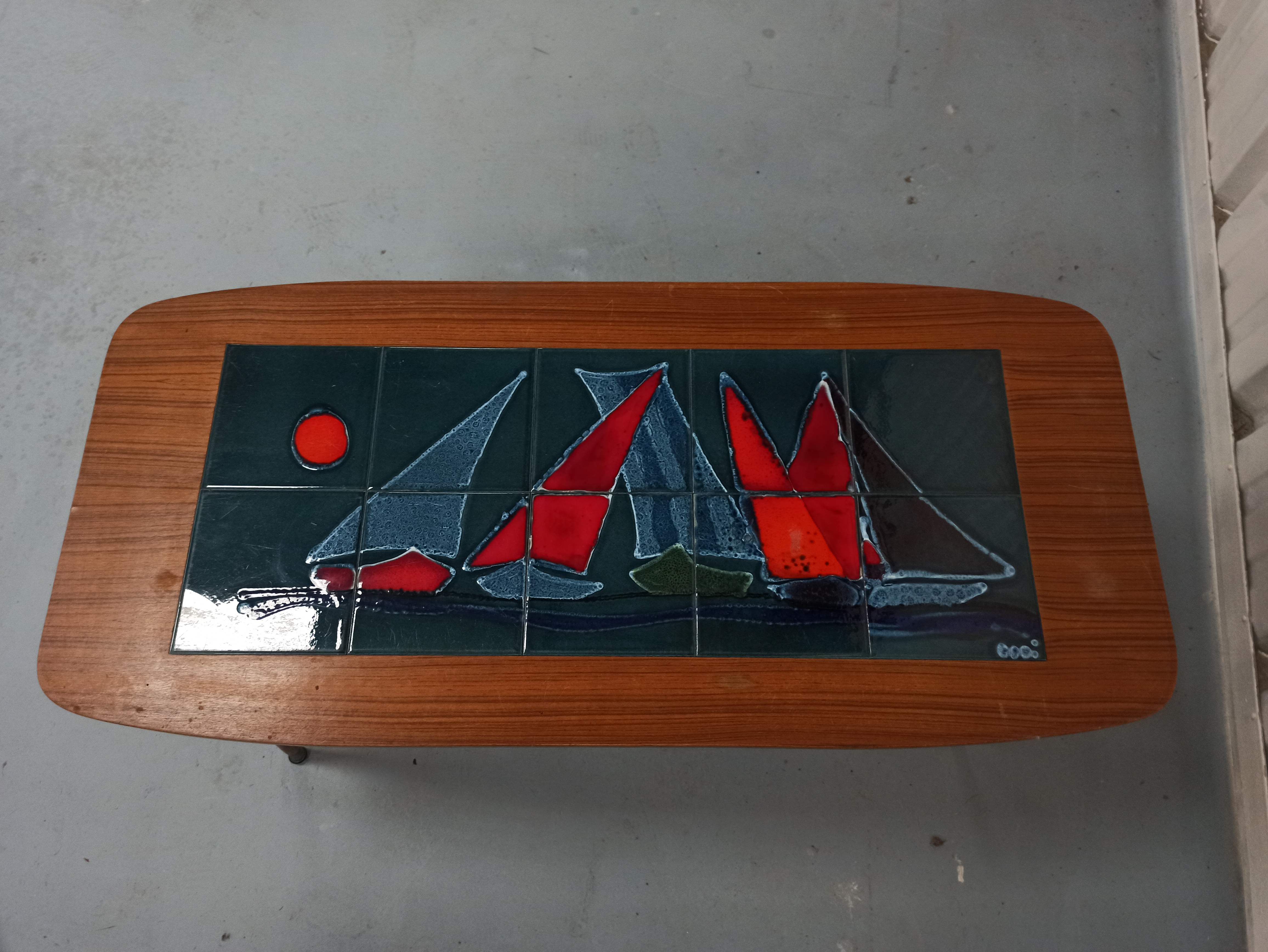 Coffee table year 50 / 60 - tiled tiled Boat decorated Marine feet spindles
