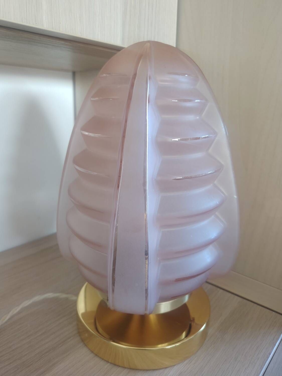 Skyscraper rose a touch lamp