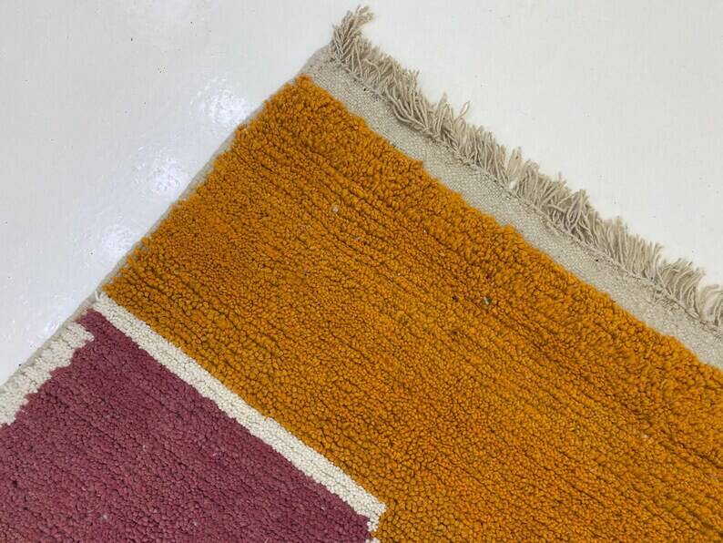 Moroccan handcrafted rug 250cm x 150cm