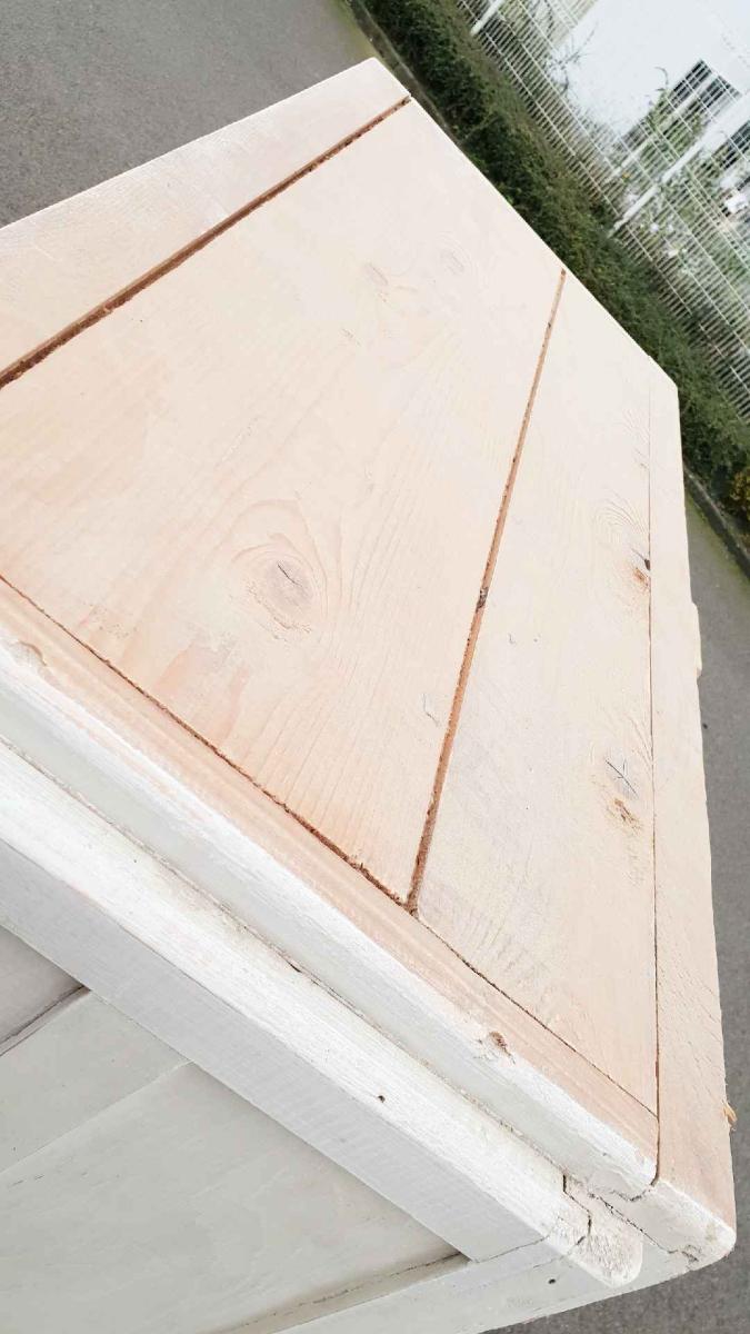 Vintage parisian wardrobe