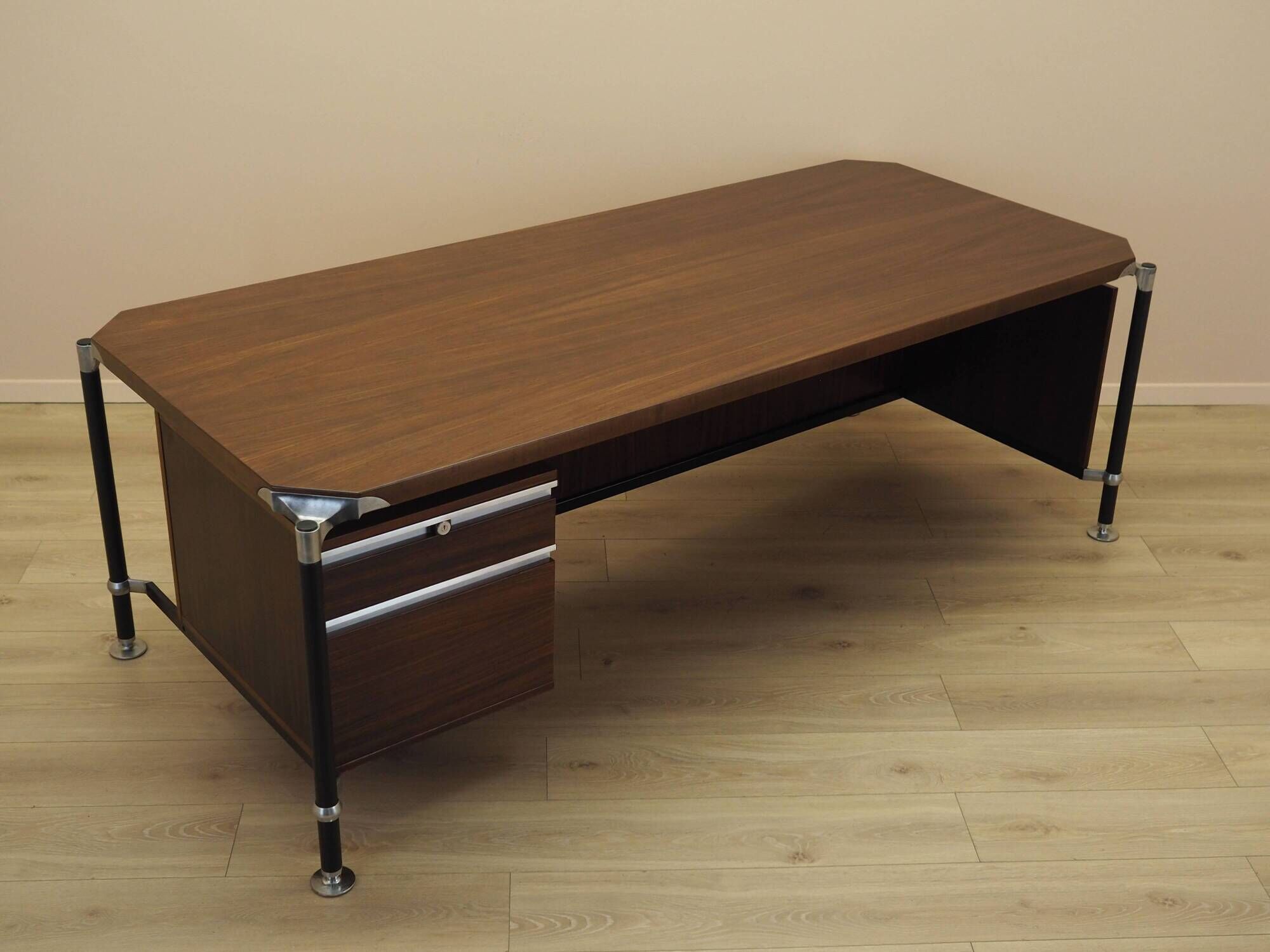 Rosewood desk by Ico and Luisa Parisi, MIM Roma, 1970s