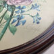 Peinture sur soie bouquet de fleurs dans cadre ovale