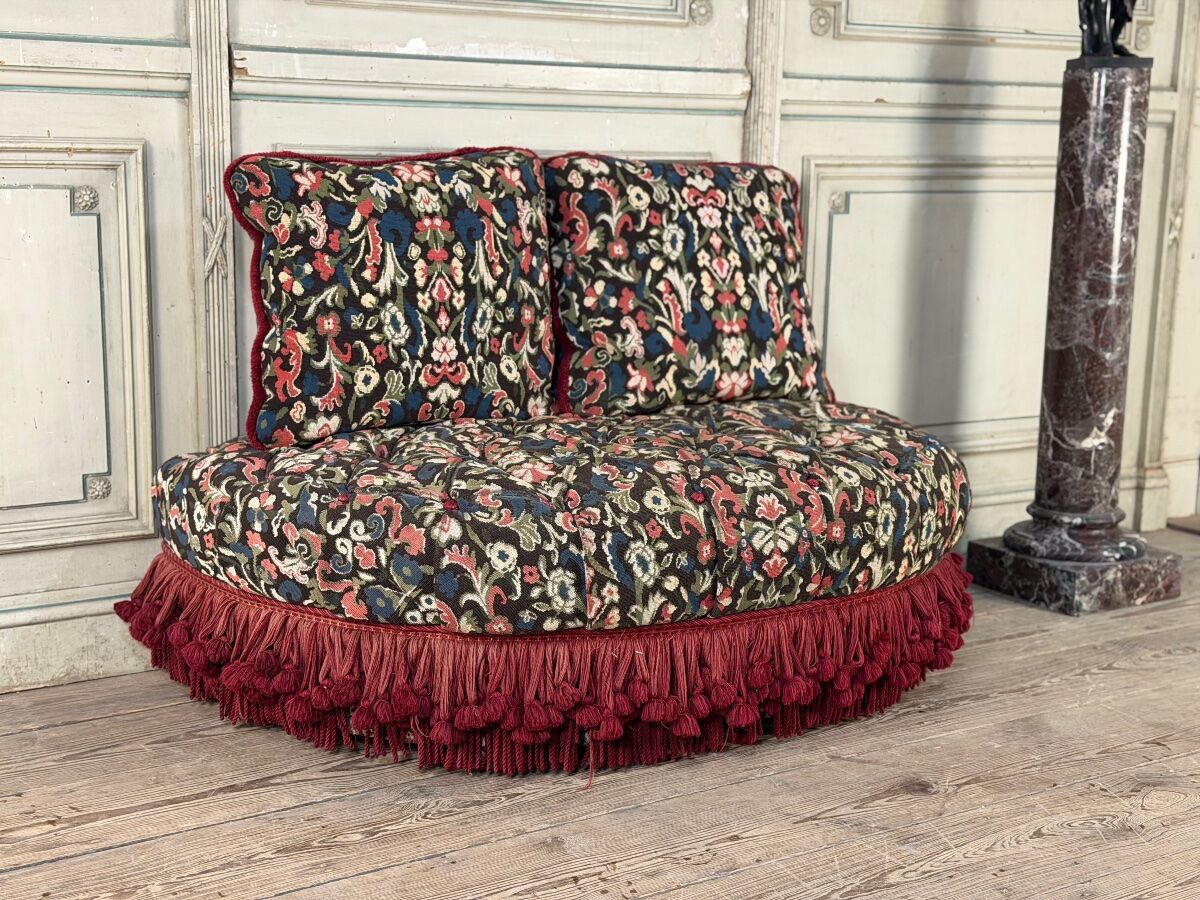 Occasional chair, trimmings and small stitches by Jacques Garcia