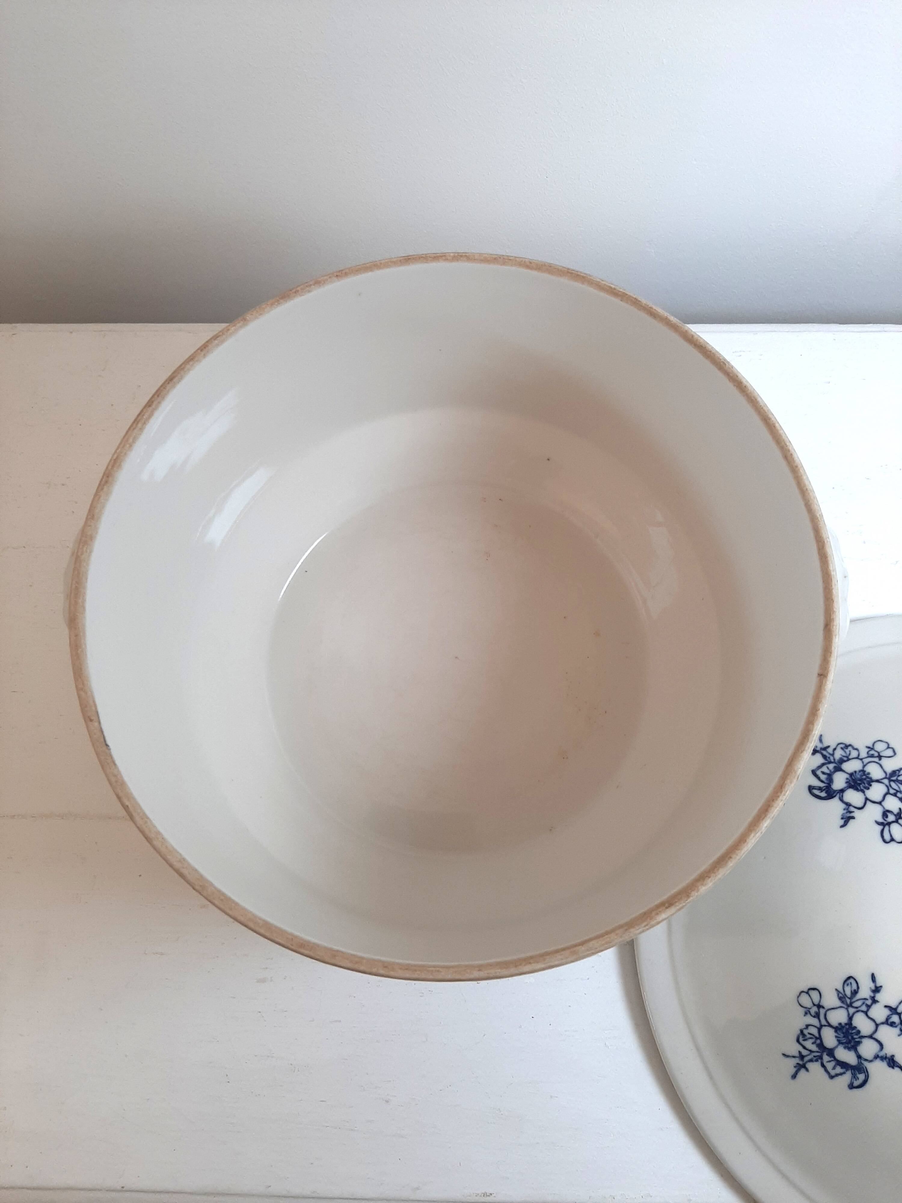 Large soup tureen in Saint Uze earthenware with blue flowers.