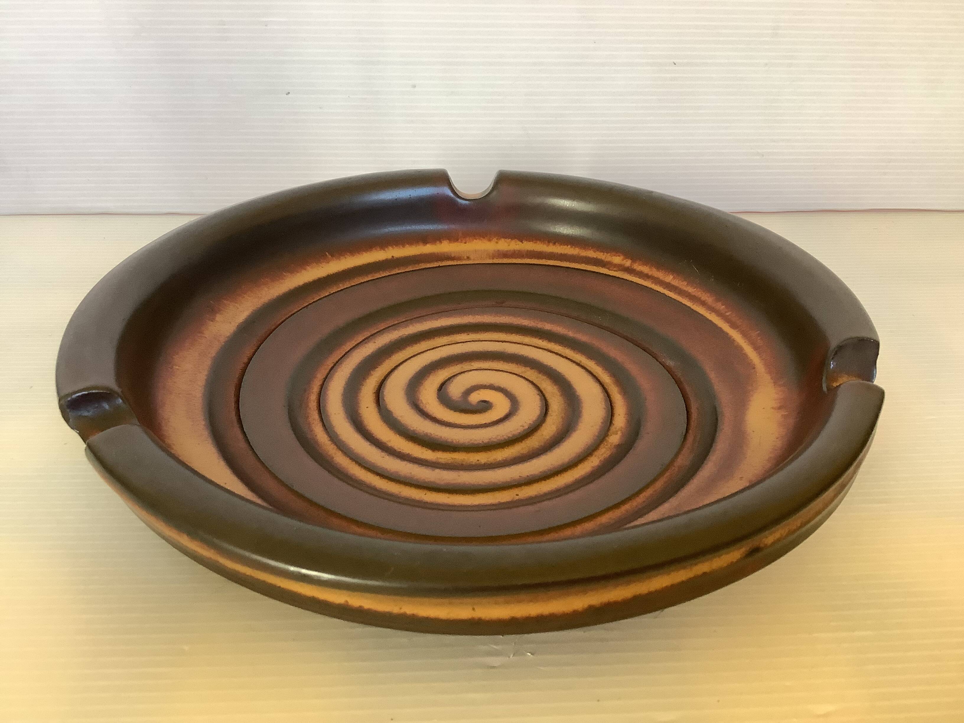 Large empty pocket spiral ashtray Jan Van Erp