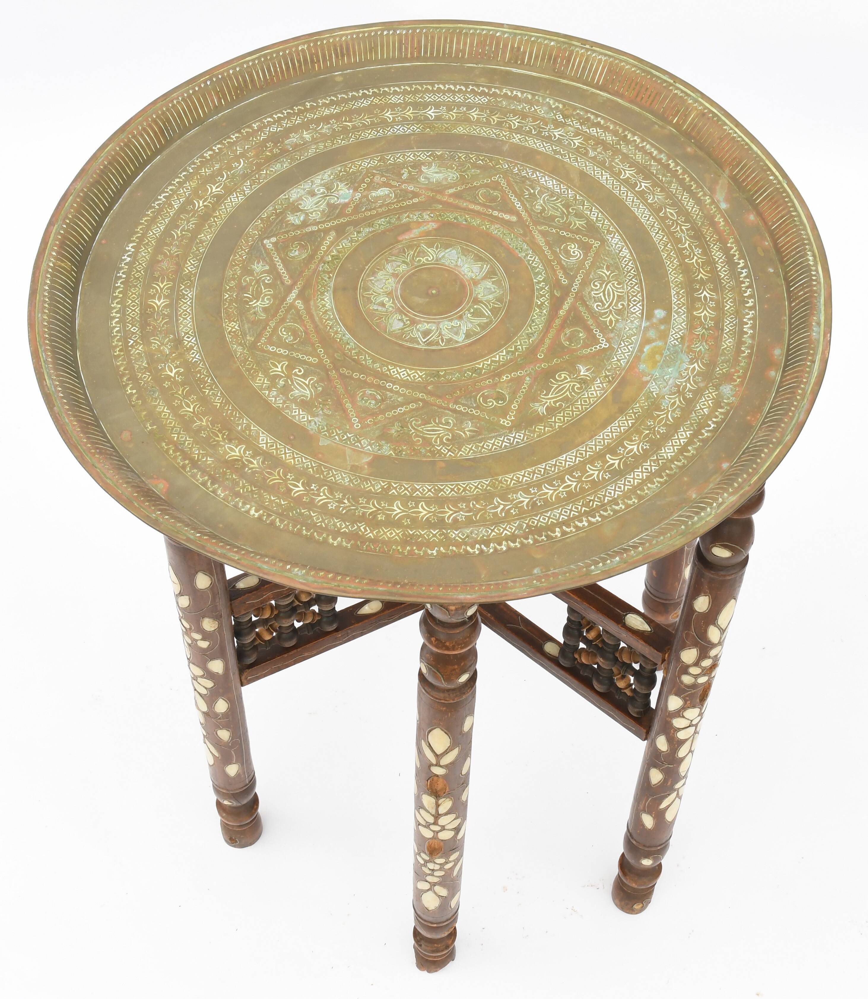 Eastern pedestal table