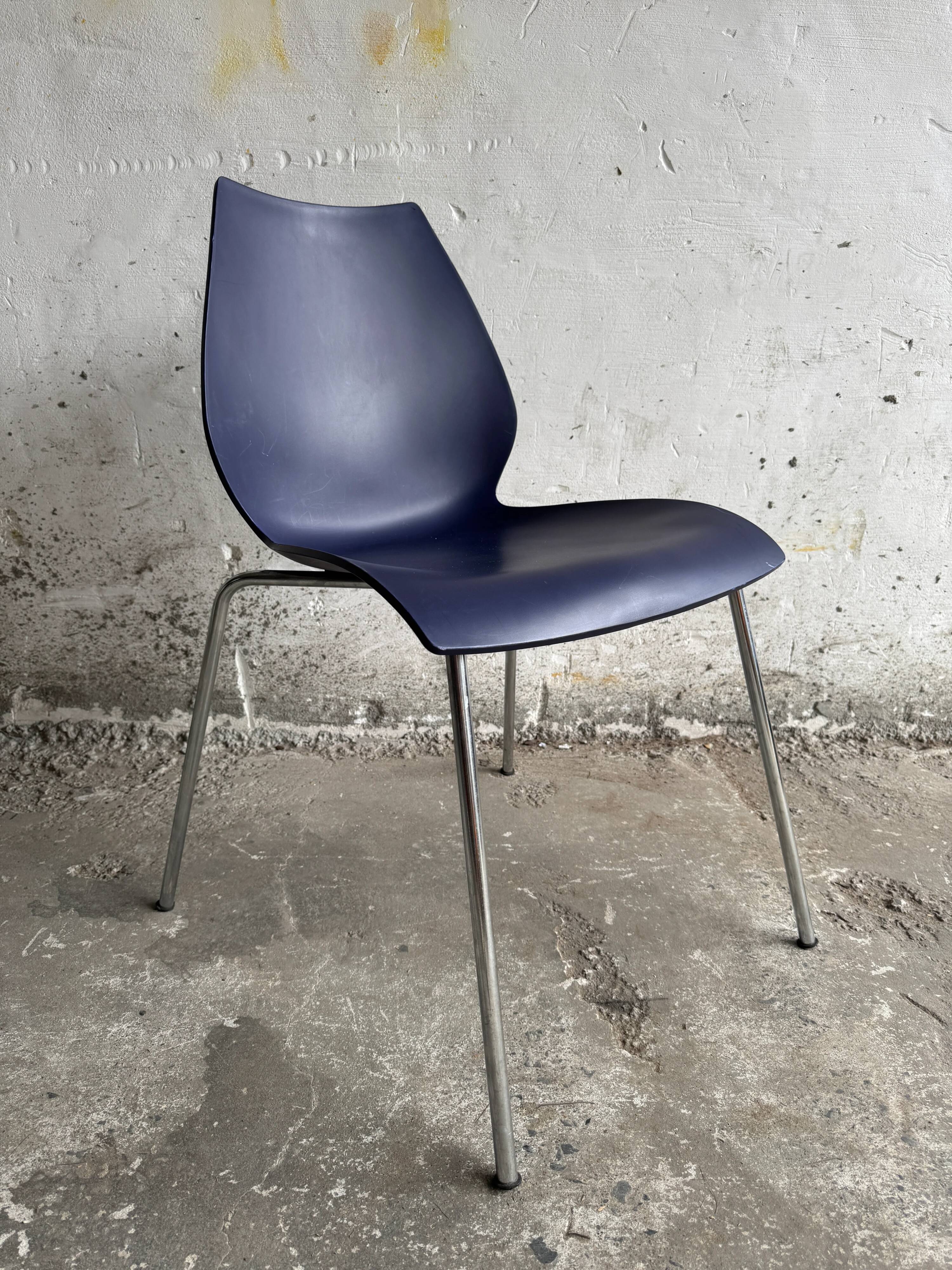 Set of 4 Kartell Maui Chairs — Navy Blue Polypropylene Seats, Chrome Legs, by Vico Magistretti