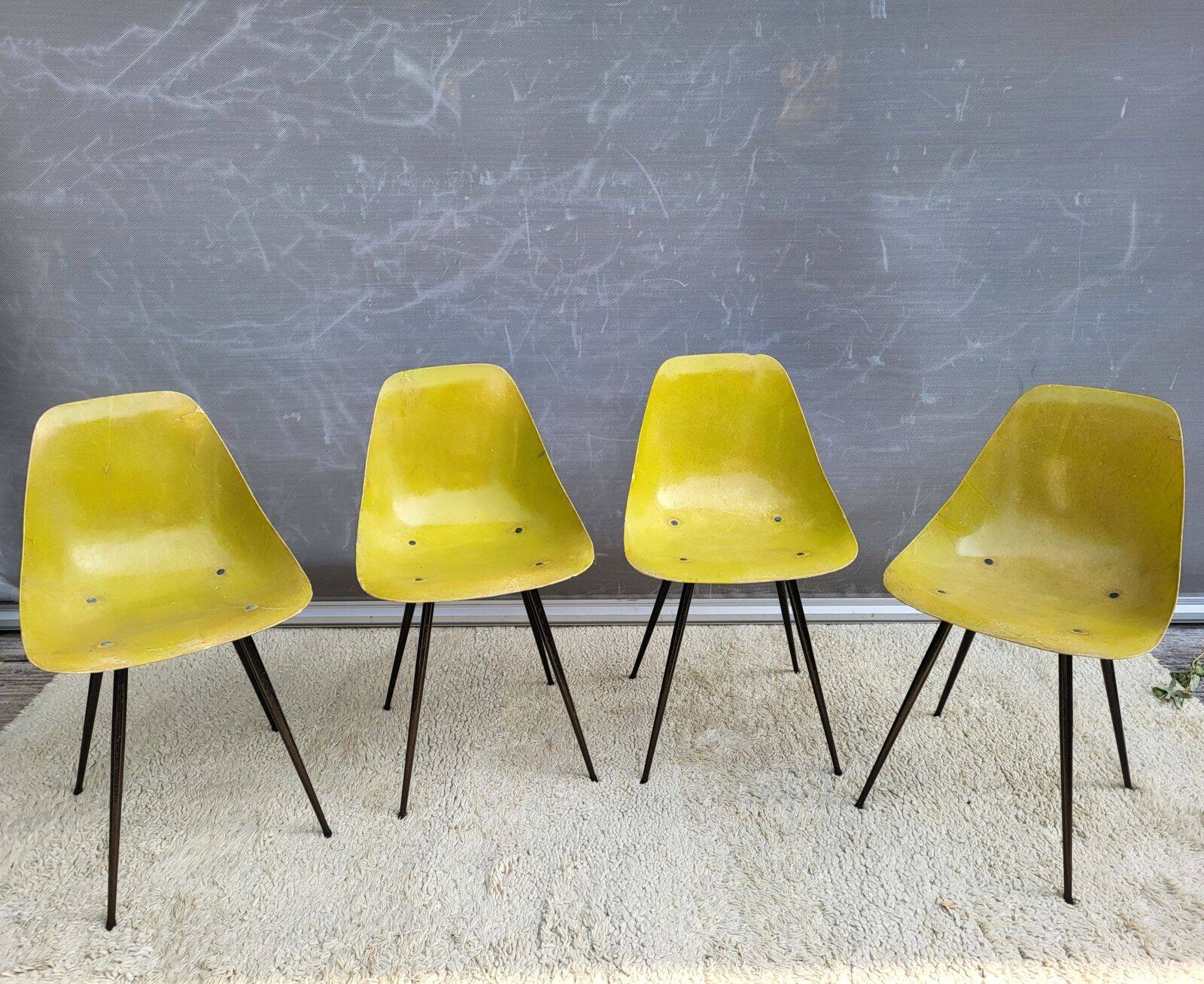 4 chaises Coccinelle René-Jean Caillette pour Steiner 1950