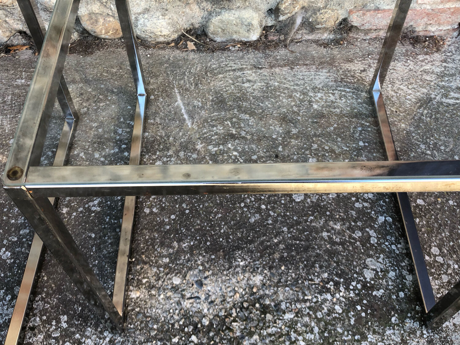 Glass nesting coffee tables