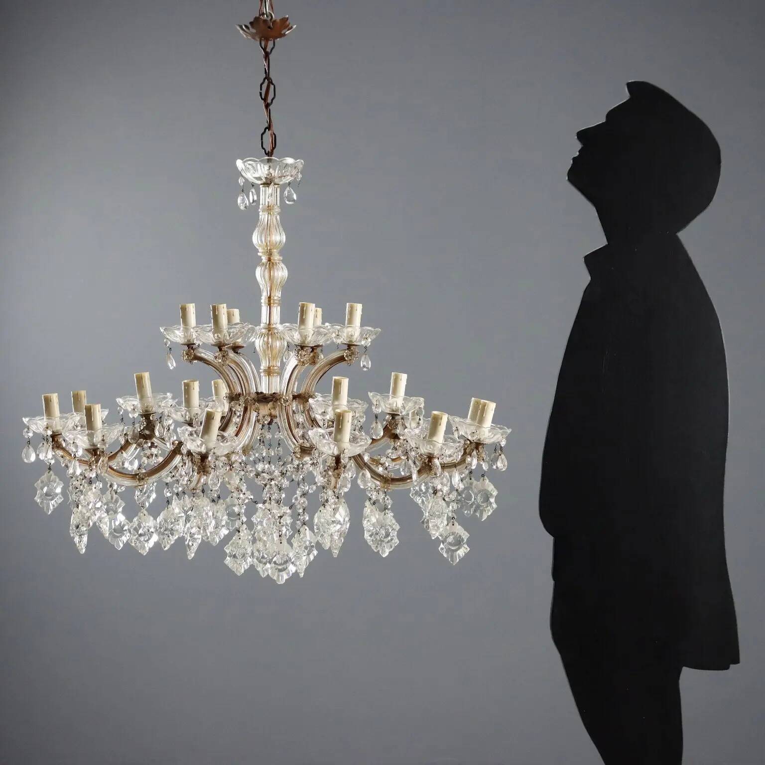 Antique style Maria Theresa chandelier 24 lights Italy 20th century