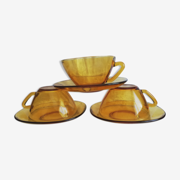 Set 3 cups and under vintage yellow cups