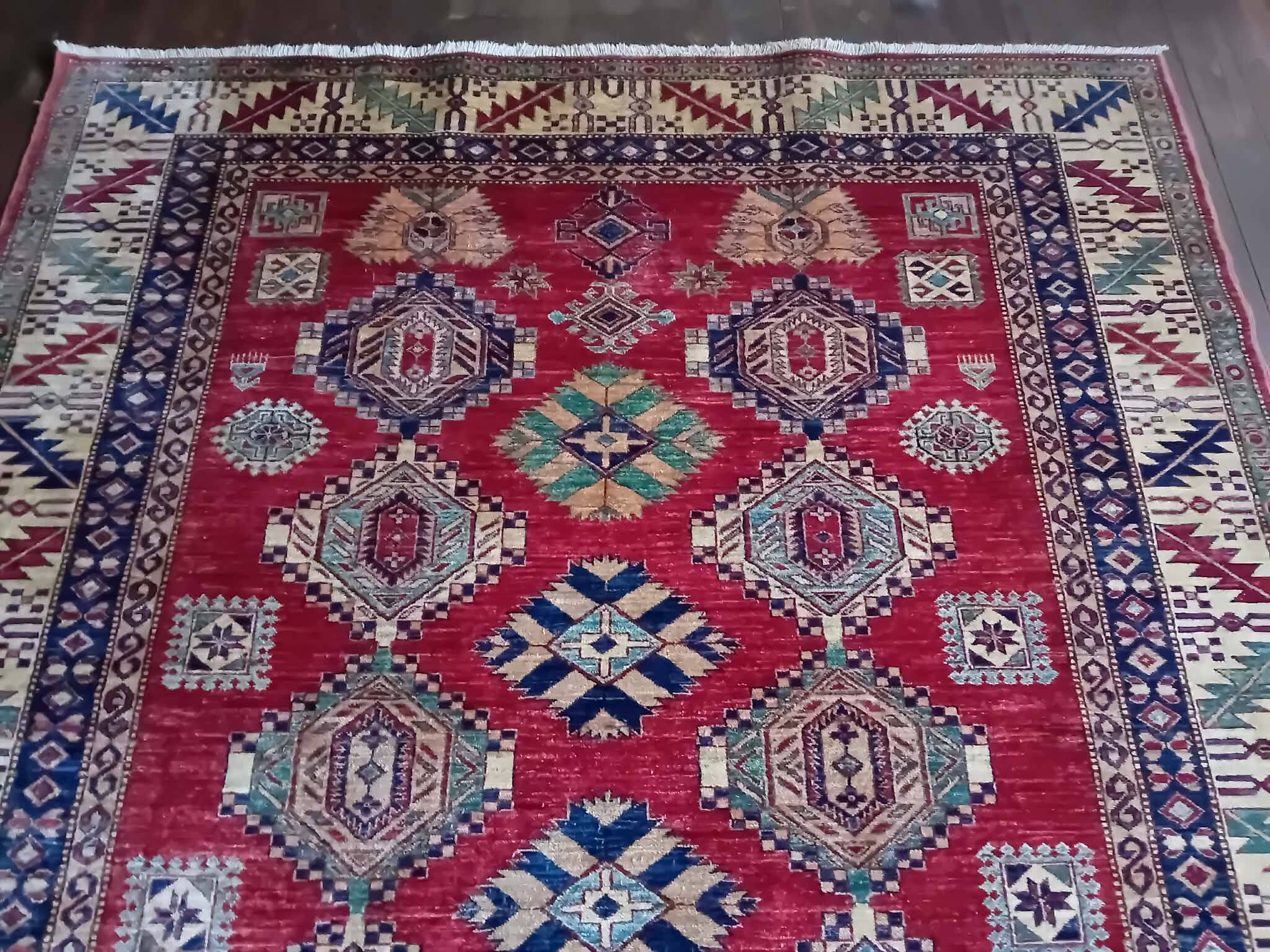 Handmade Pakistani Kazak rug 284x224cm