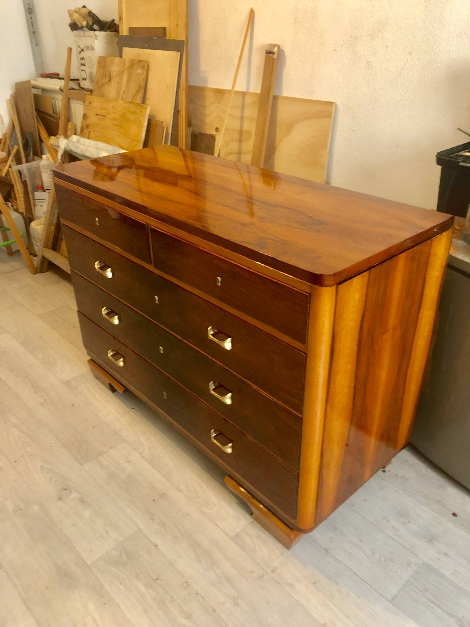 Art Deco chest of drawers