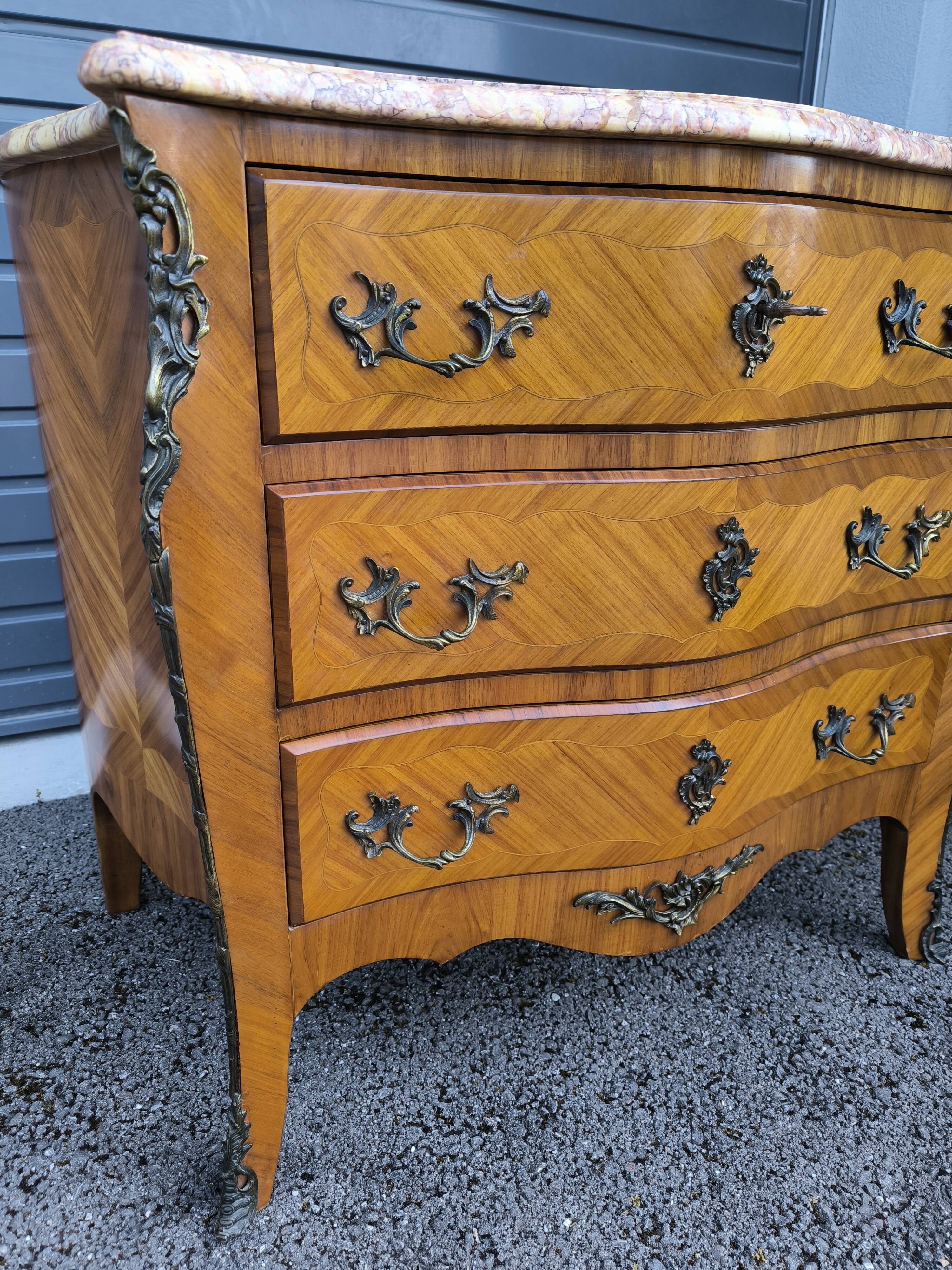 Louis XV style chest of drawers