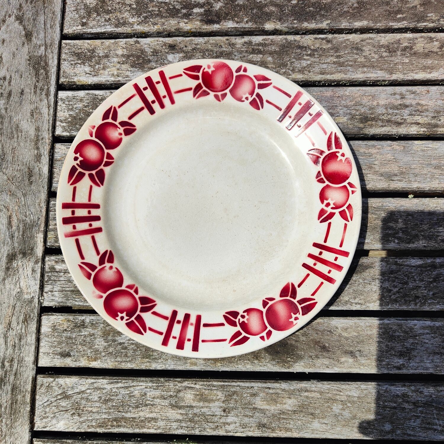 Saint Amand opaque porcelain plates