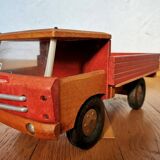 Toy - Wooden truck from the DEJOU brand from the 70s in good condition