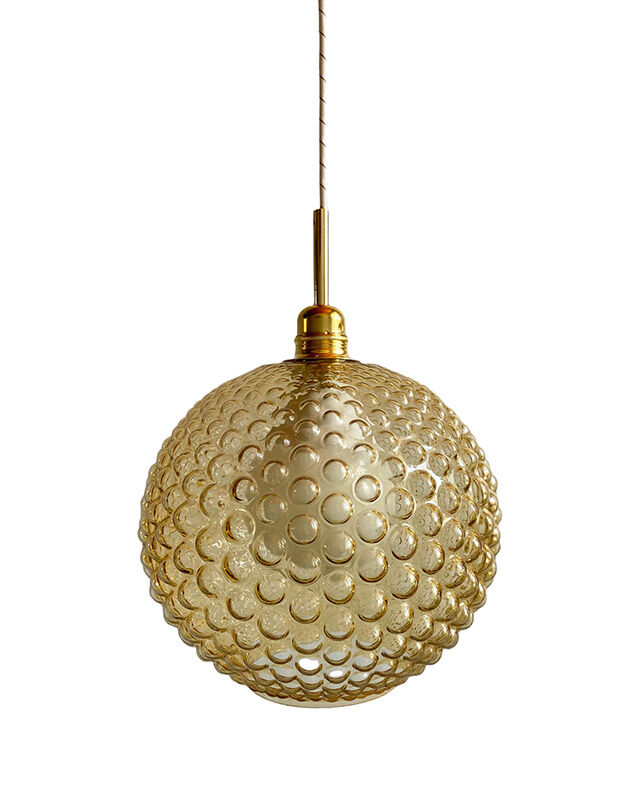 Amber bubble globe suspension