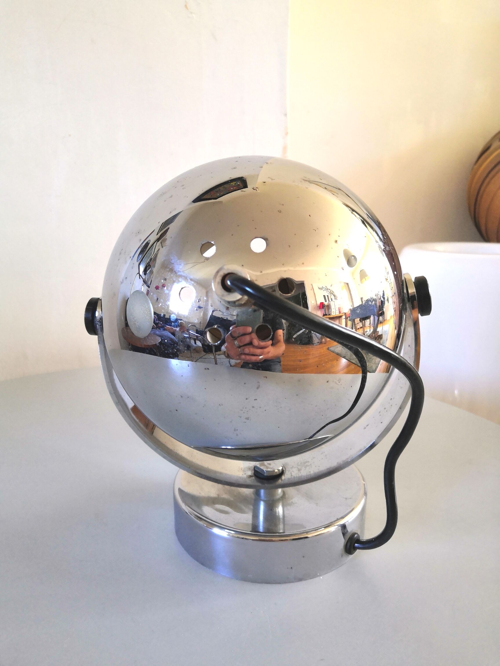 Applique eye ball en inox design années 70