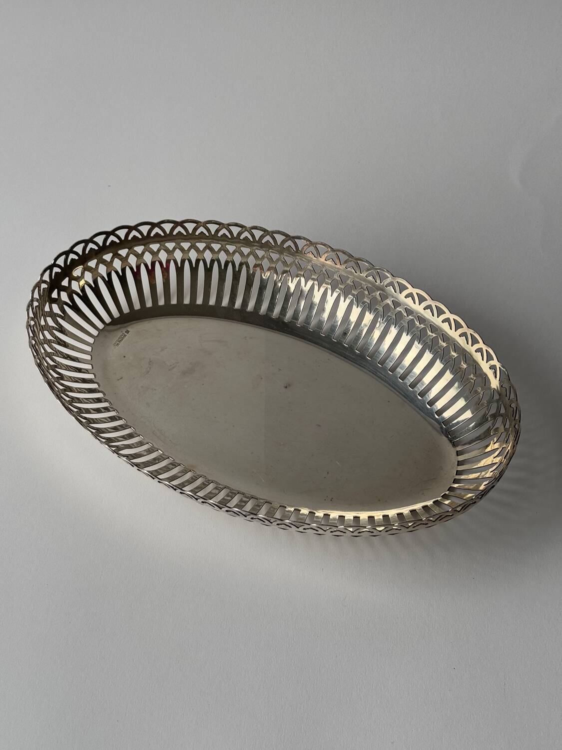 Vintage openwork basket in silver metal