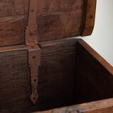 Gothic oak chest with carved façade - high period