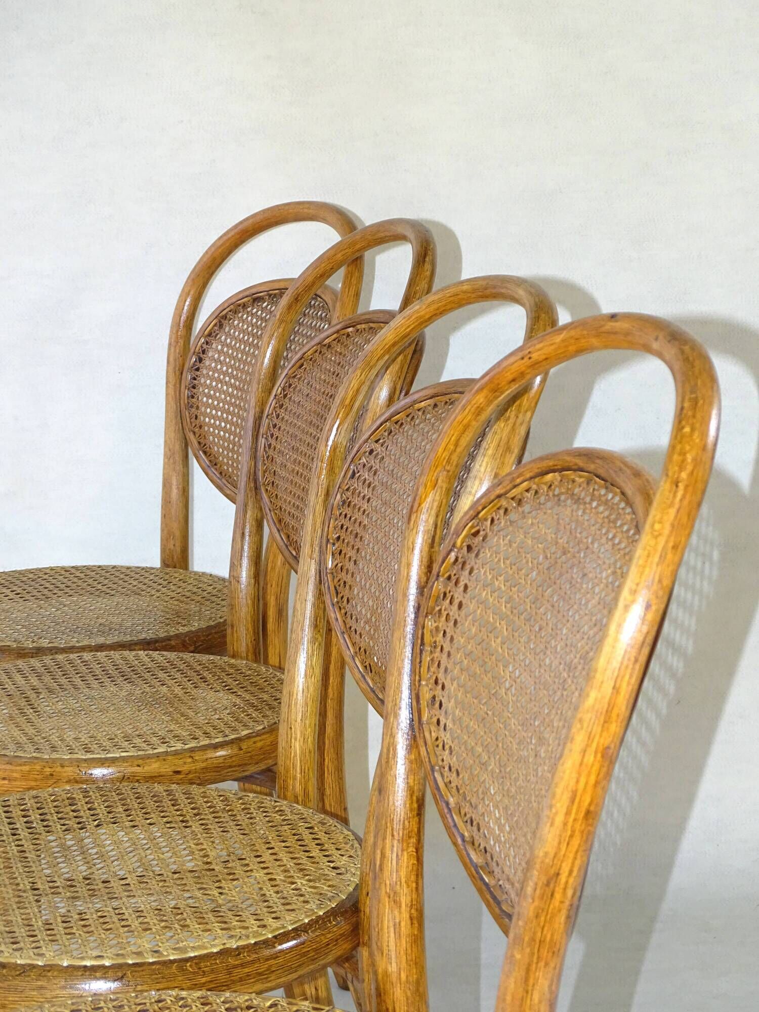 Set of 4 cannes chairs Thonet No.15 around 1895 finish "medium oak"