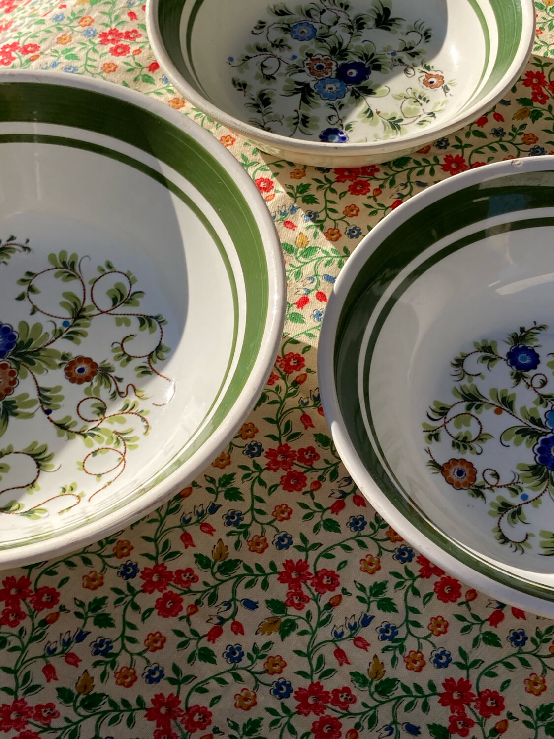 Three Italian salad bowls