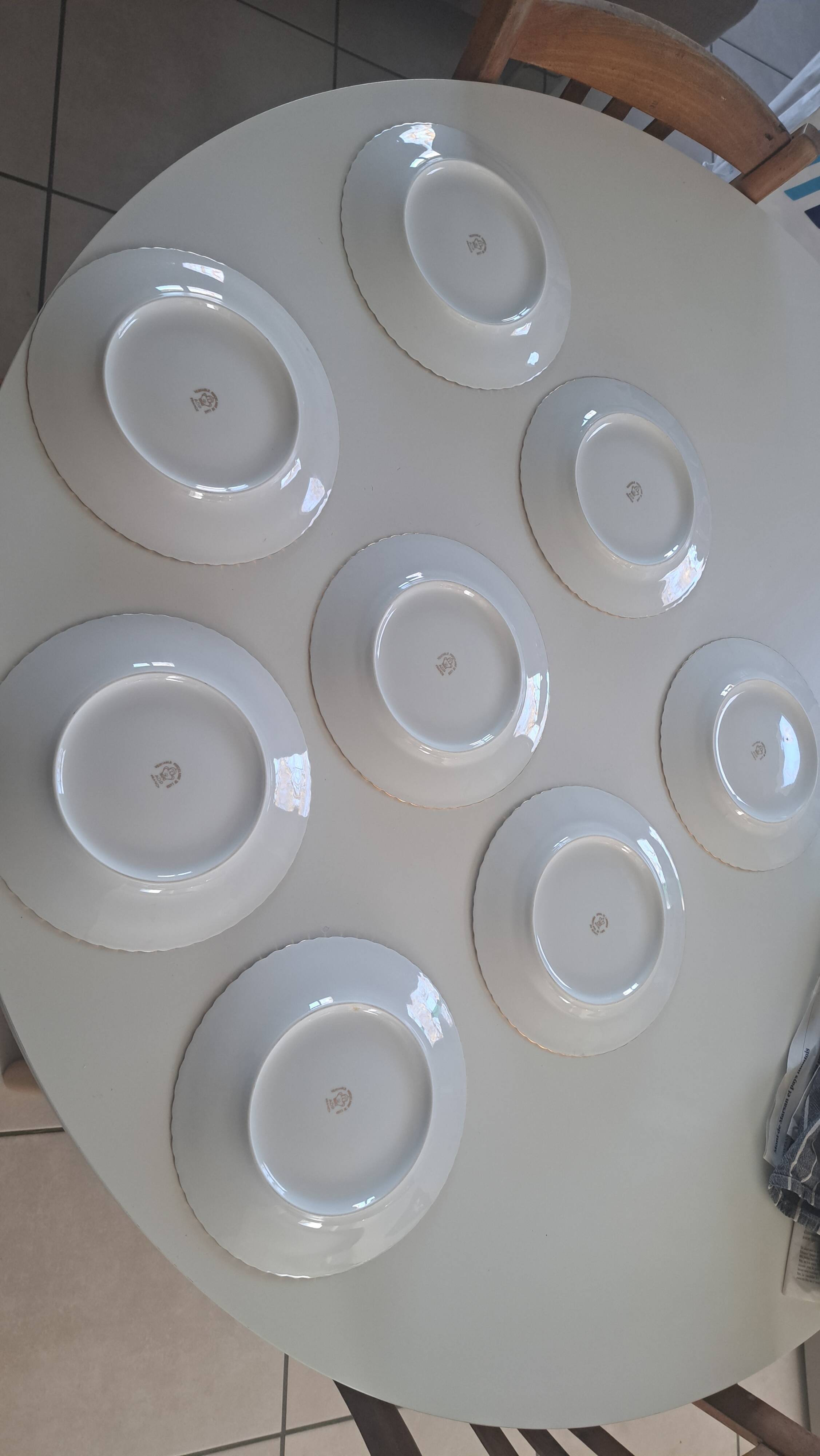 Set of 8 Limoges porcelain plates ADP ROYAL.