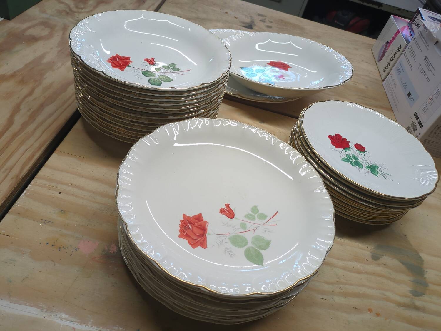 Service of 36 pieces Digoin Sevigne