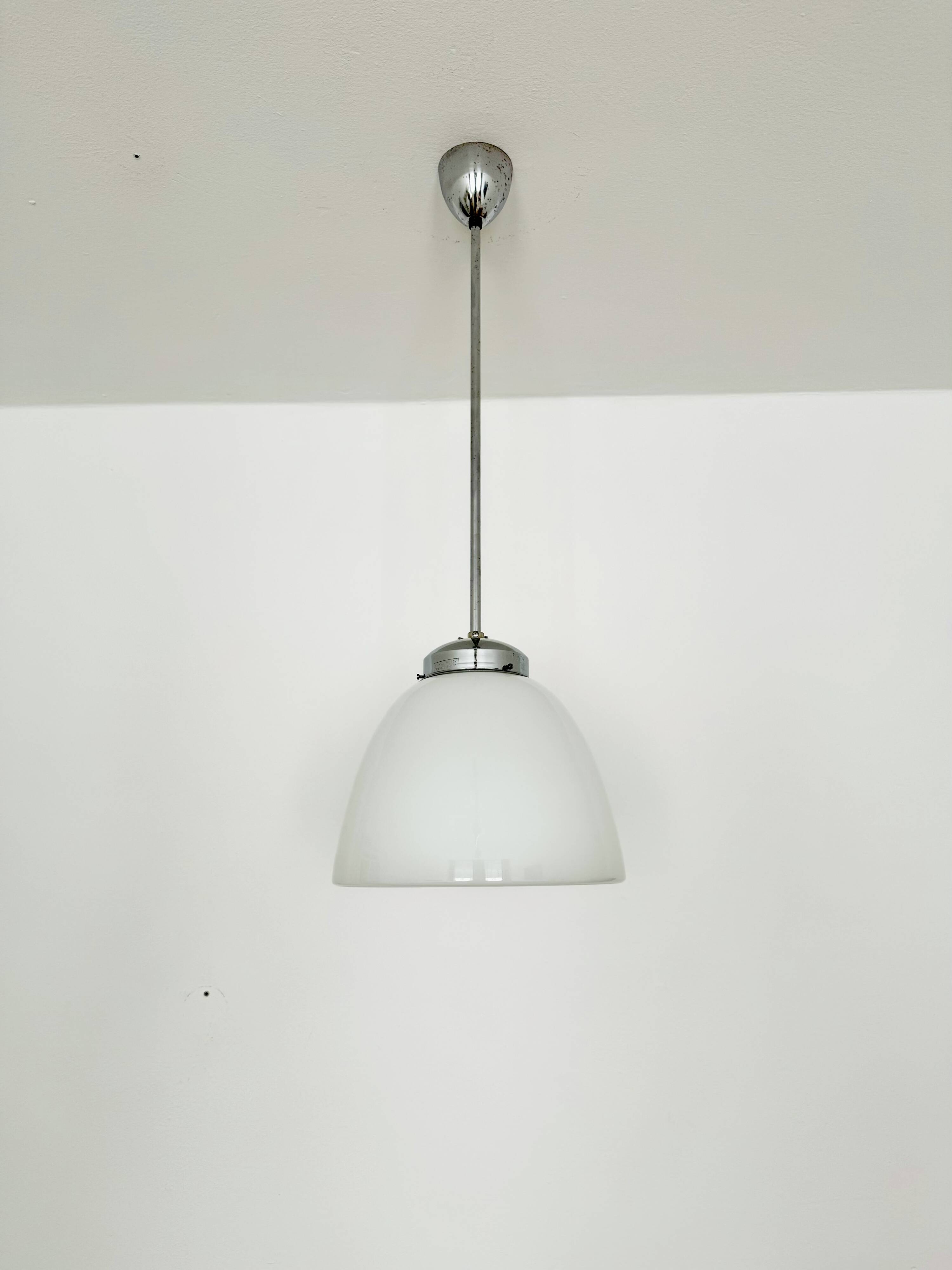 Suspension en verre opalin de Napako