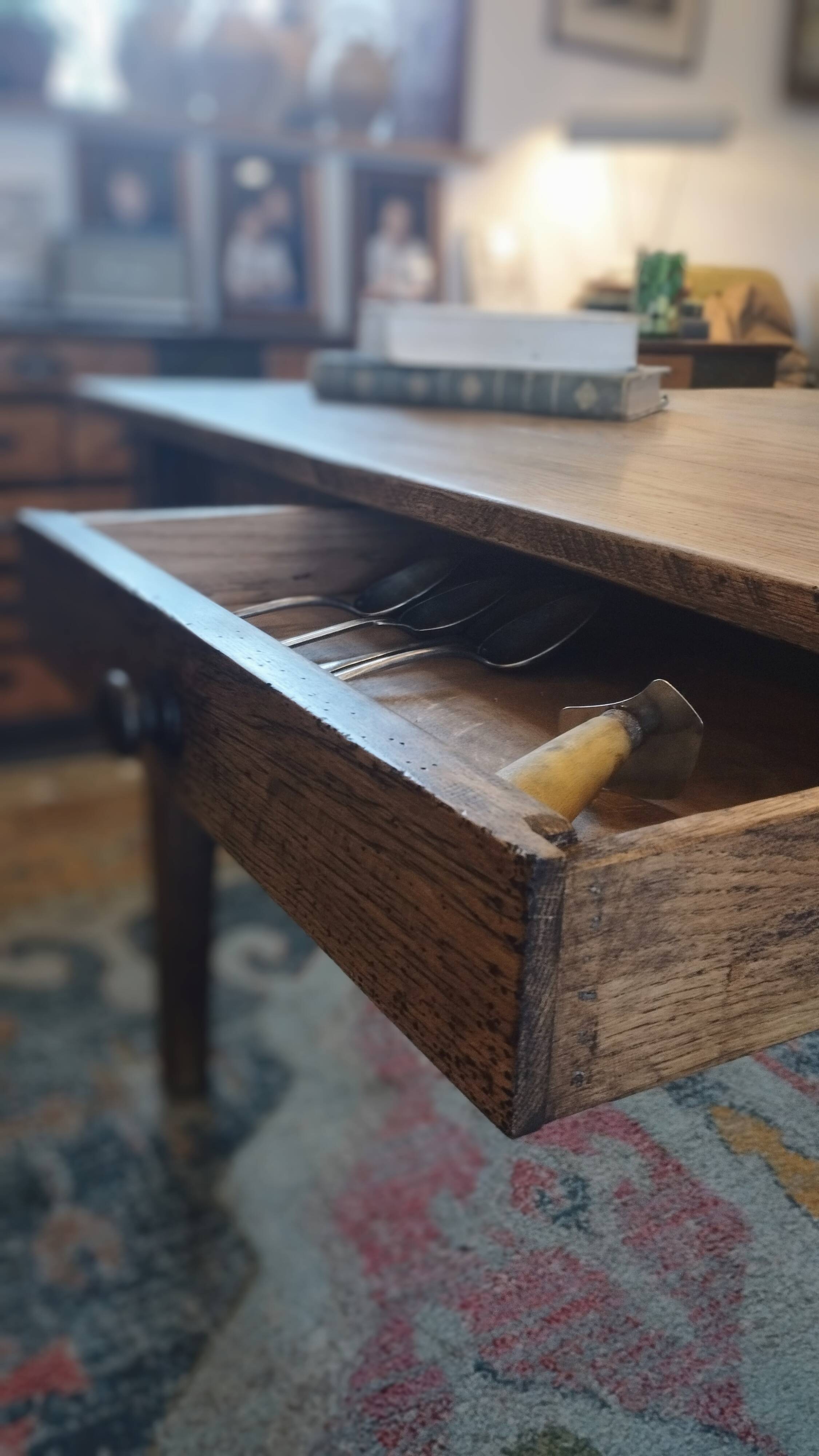 Large solid oak farmhouse table with two drawers 260 cm x 100 cm
