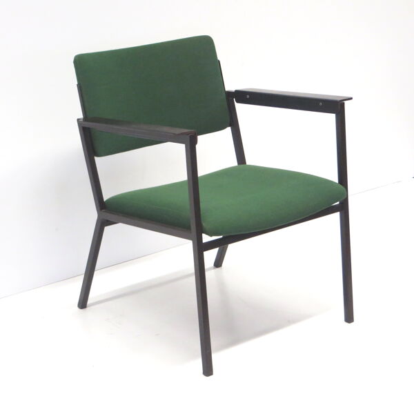 Fauteuil vintage vert avec cadre métallique fabriqué dans les années 60