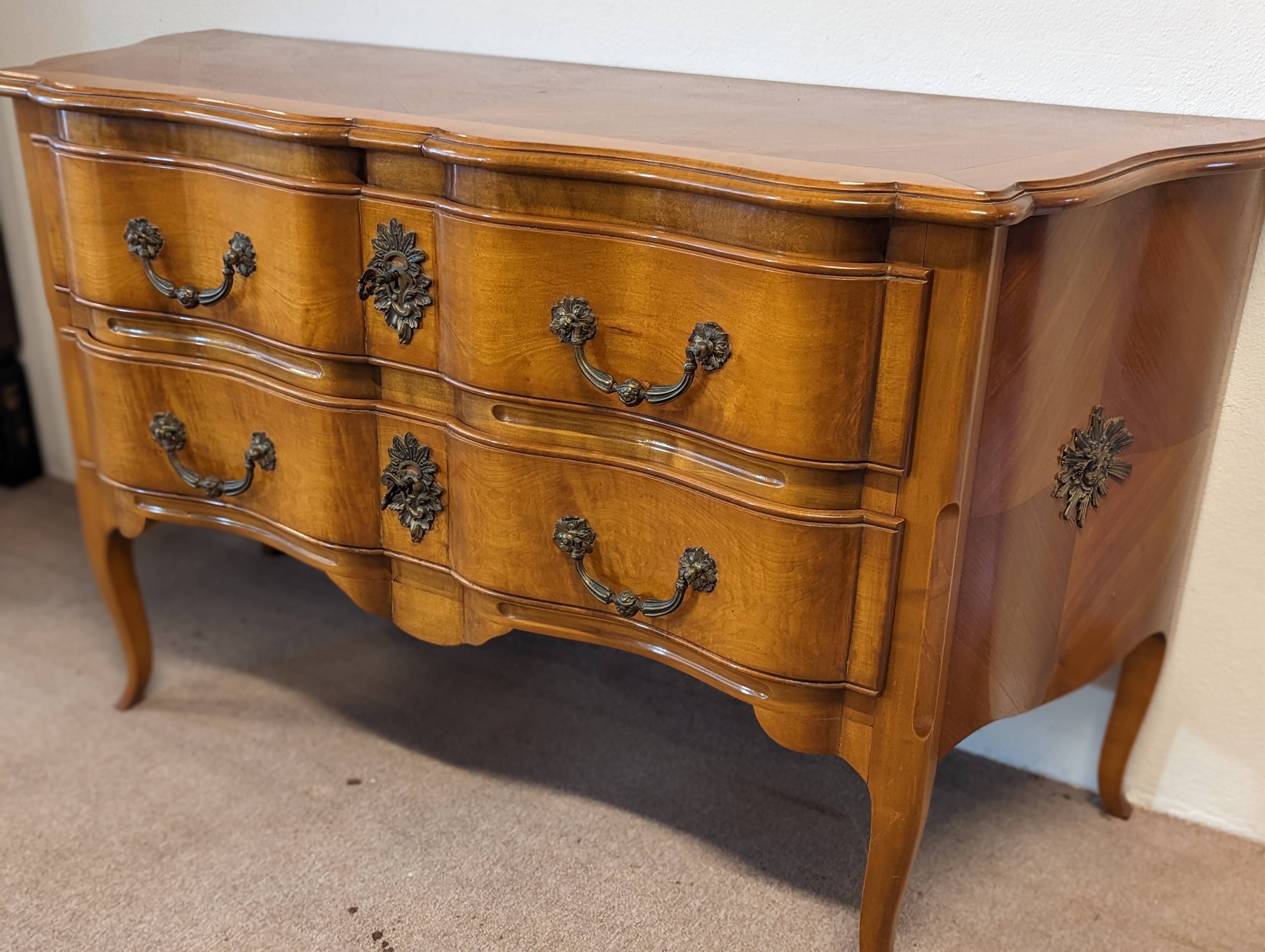 Grenoble chest of drawers