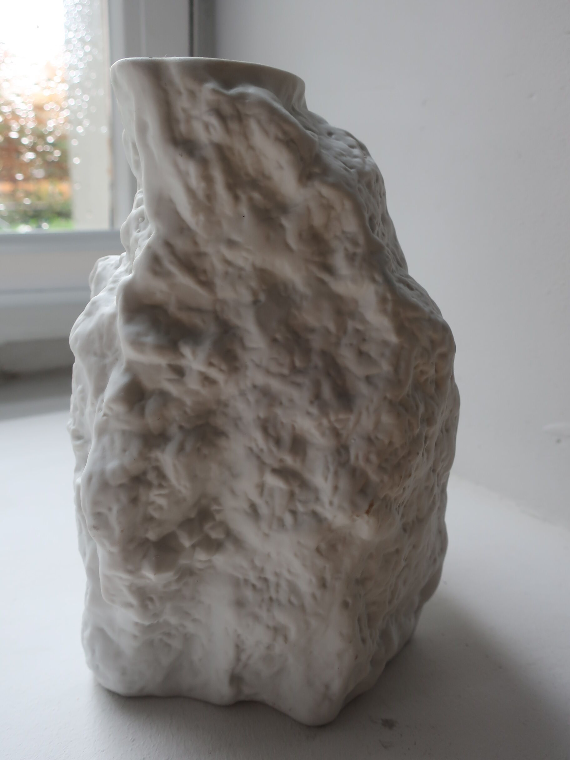 Vintage 80s brutalist vase