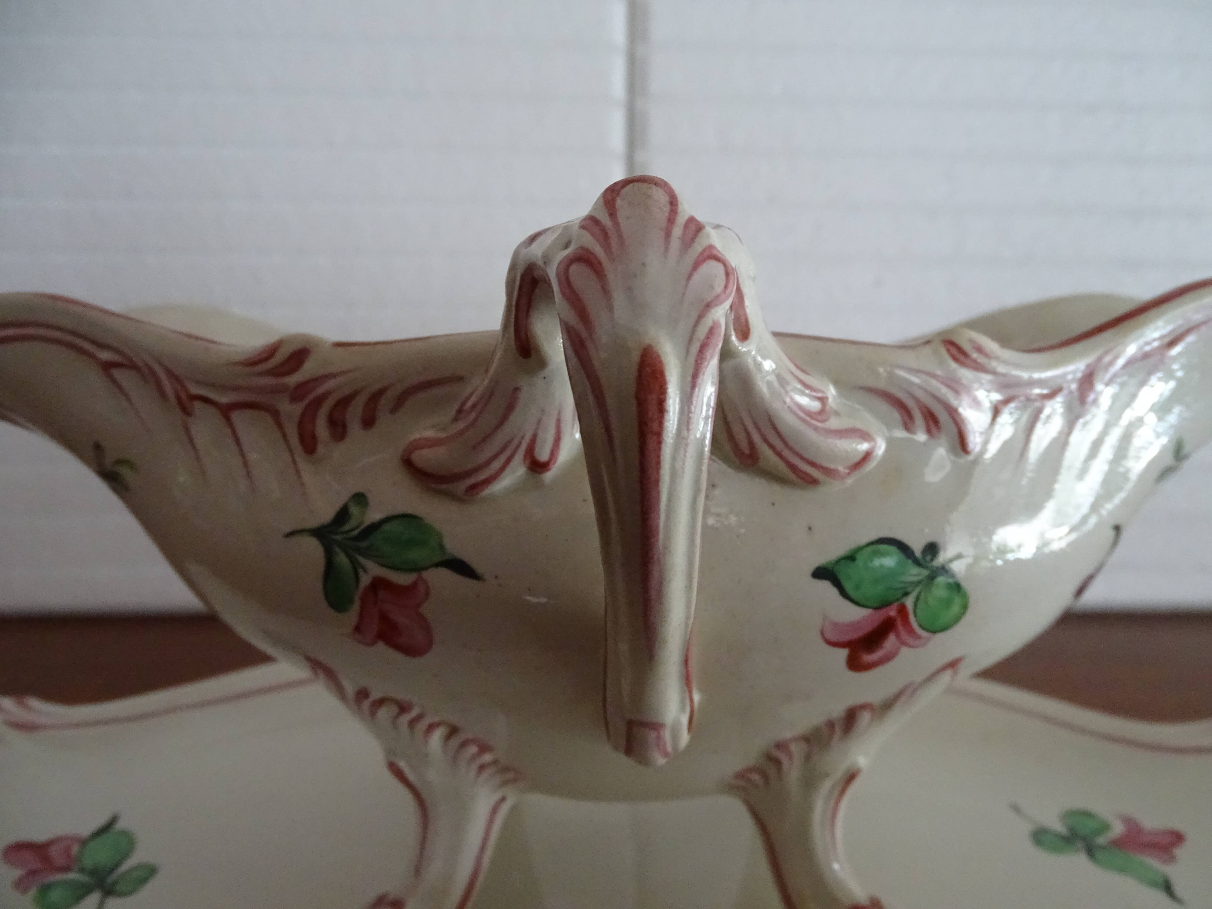 Old earthenware gravy boat KG Lunéville flower pattern - 30.5 cm