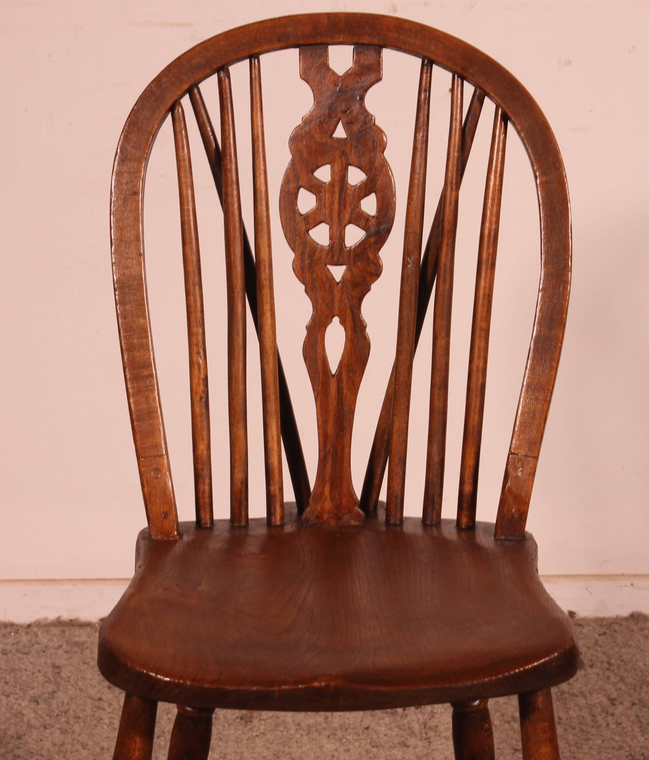 Set Of 10 19th Century Windsor Wheelback Chairs