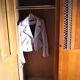 Armoire bois blond et rotin