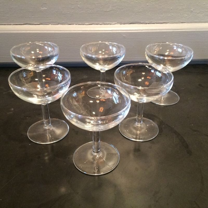 6 champagne glasses