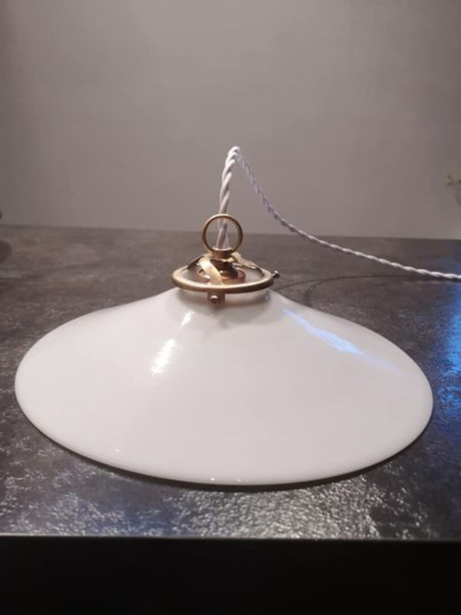 Old opaline suspension white smooth spirit Art Deco 1930 TBE ø 26 cm 2
