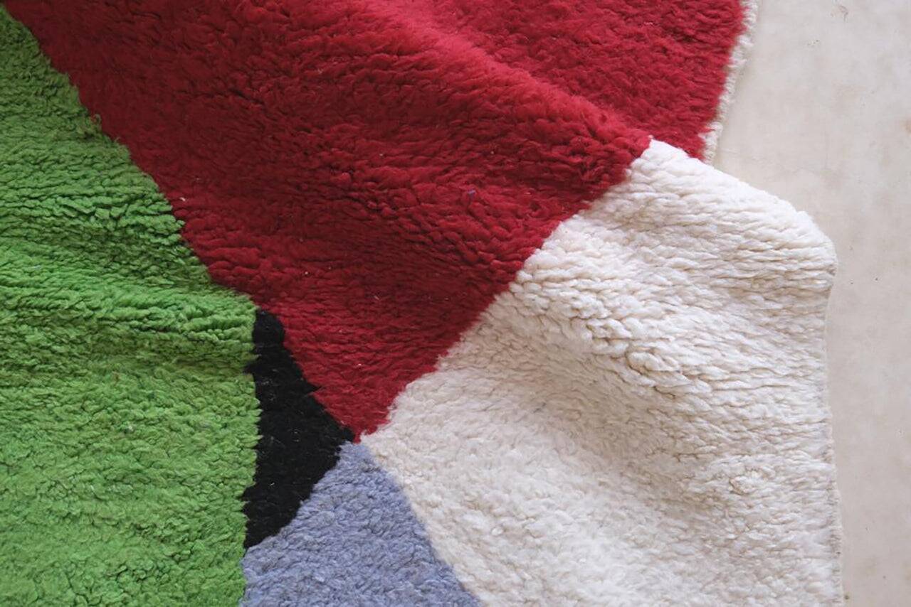 Tapis berbère beni ourain traditionnel tissé à la main