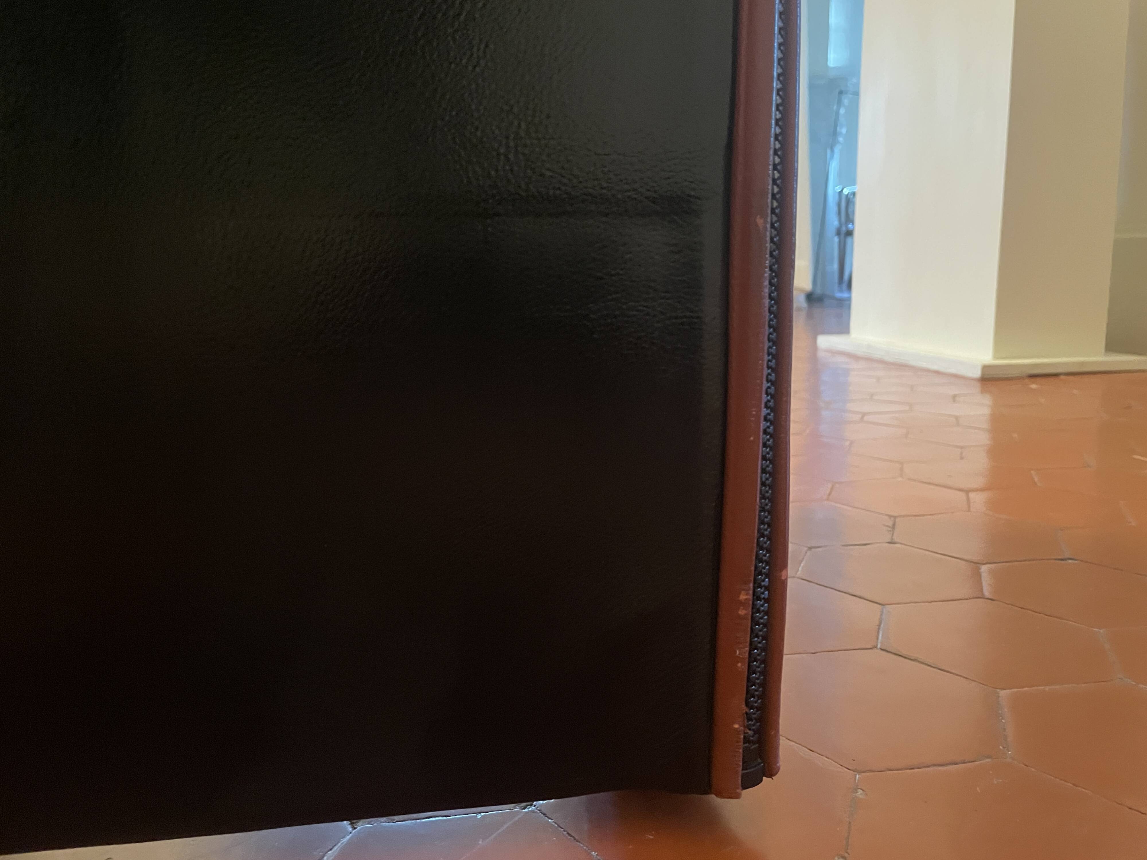 Mario Bellini - pair of BREAK 401 leather armchairs for CASSINA