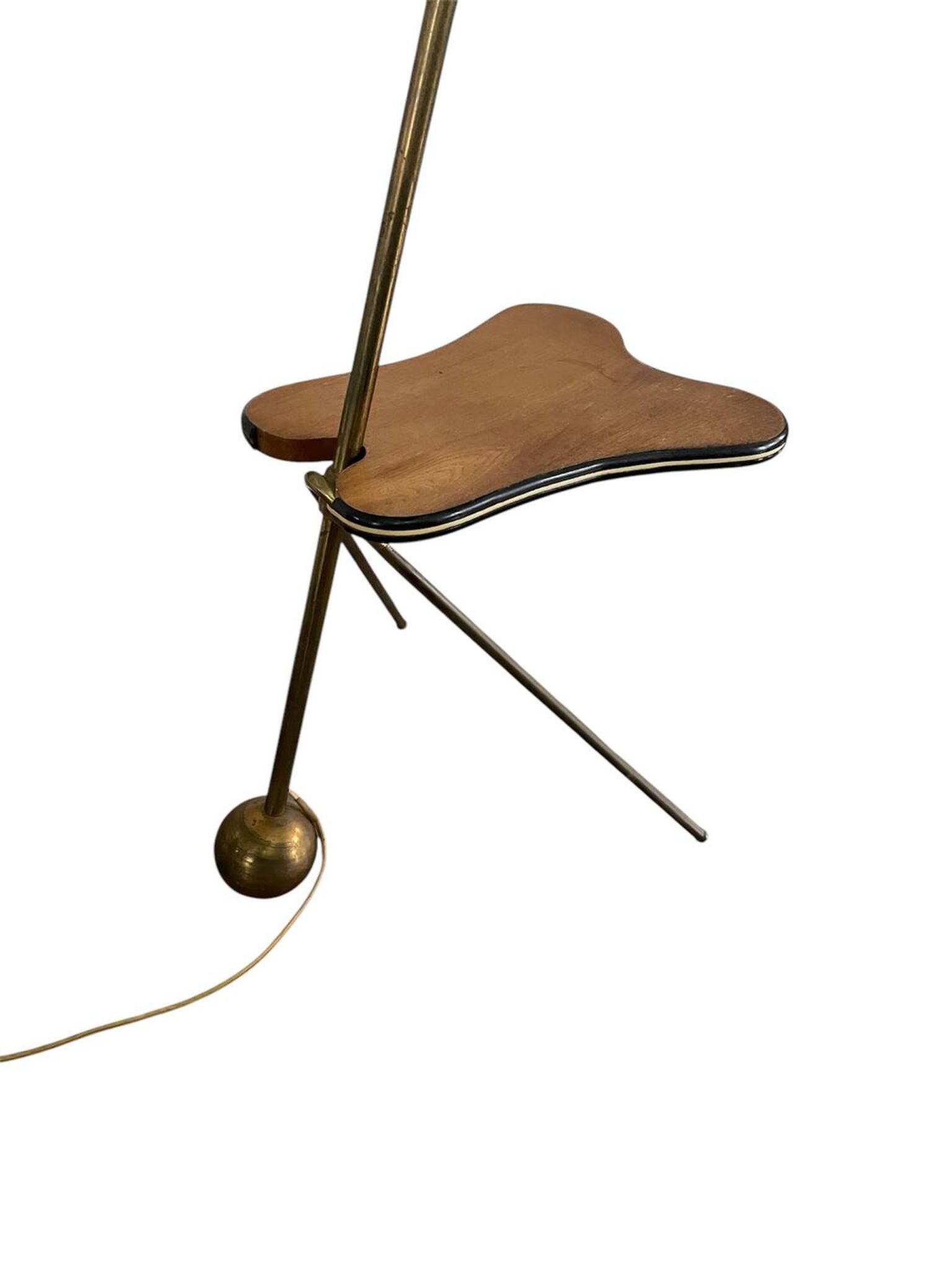 Lampadaire tripied vintage avec tablette