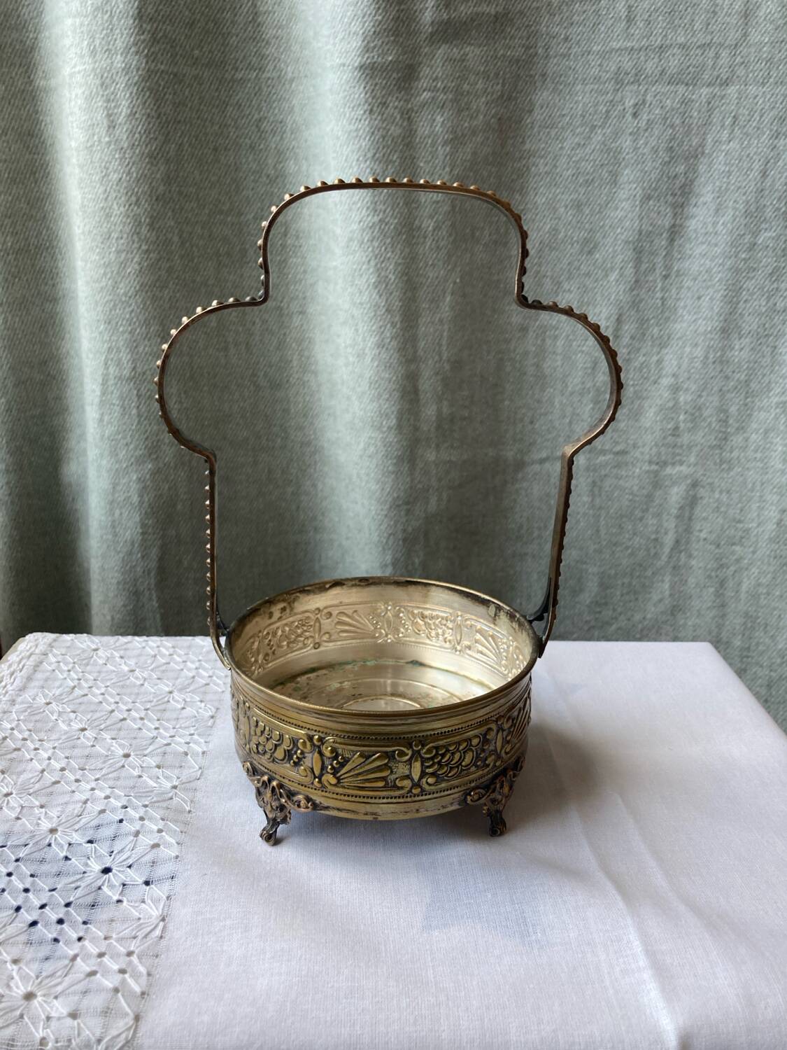 Vinaigriers ancien verre et métal ajouré